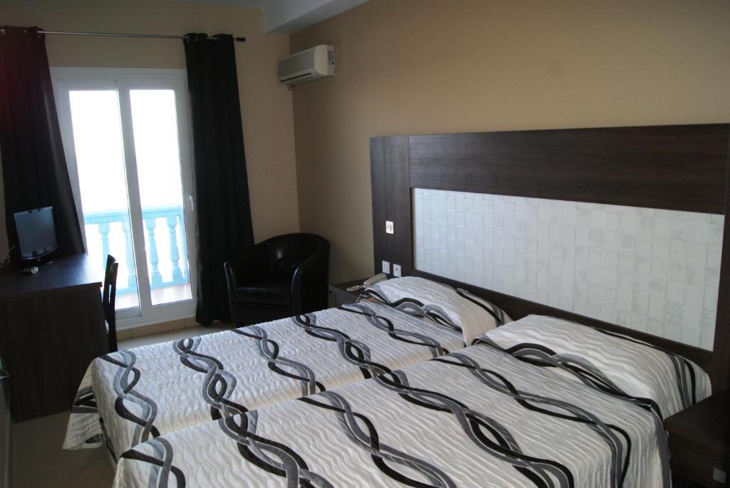 Hotel Dona Luisa San Luis de Sabinillas Room photo