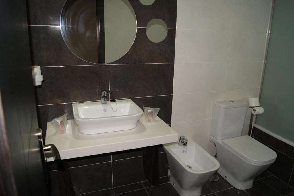 Hotel Dona Luisa San Luis de Sabinillas Room photo