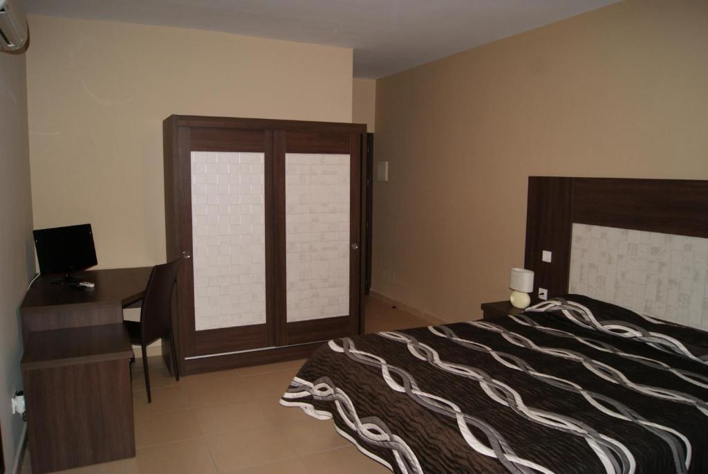 Hotel Dona Luisa San Luis de Sabinillas Room photo